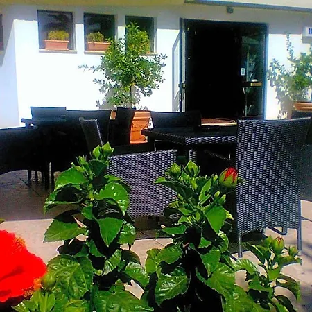 Hotel Turismo 3*